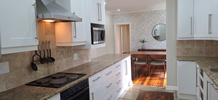 4 Bedroom Property for Sale in Beacon Bay Eastern Cape